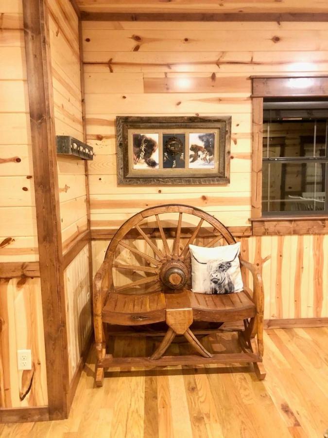 Stone Mountain Lodge 5000Sqft 6 Bed Game Room Pool Table Hot Tub Broken Bow Extérieur photo